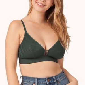 lively busty bralette